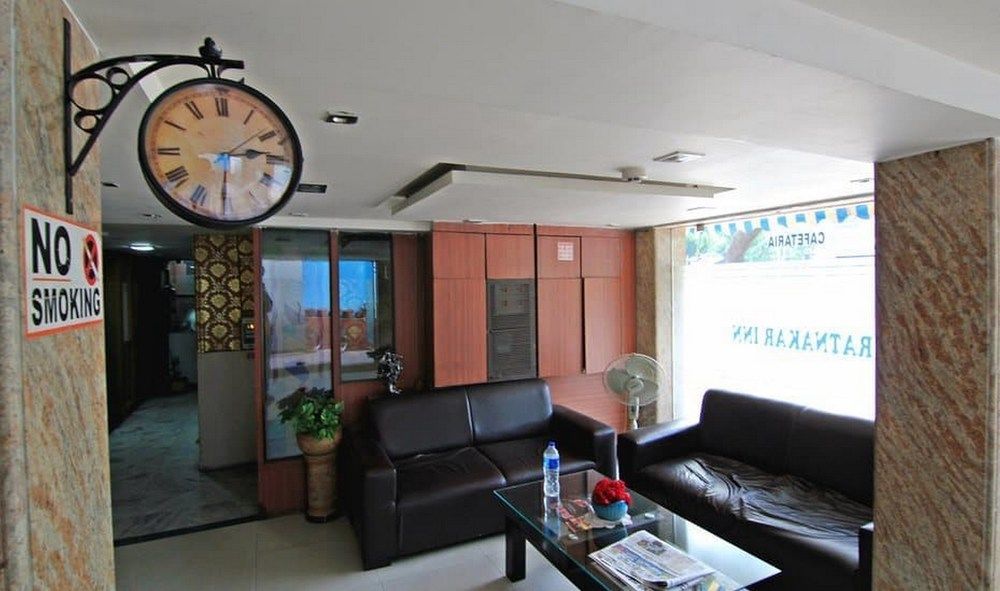 Oyo 2871 Hotel Ratnakar Inn Kalkutta Kültér fotó