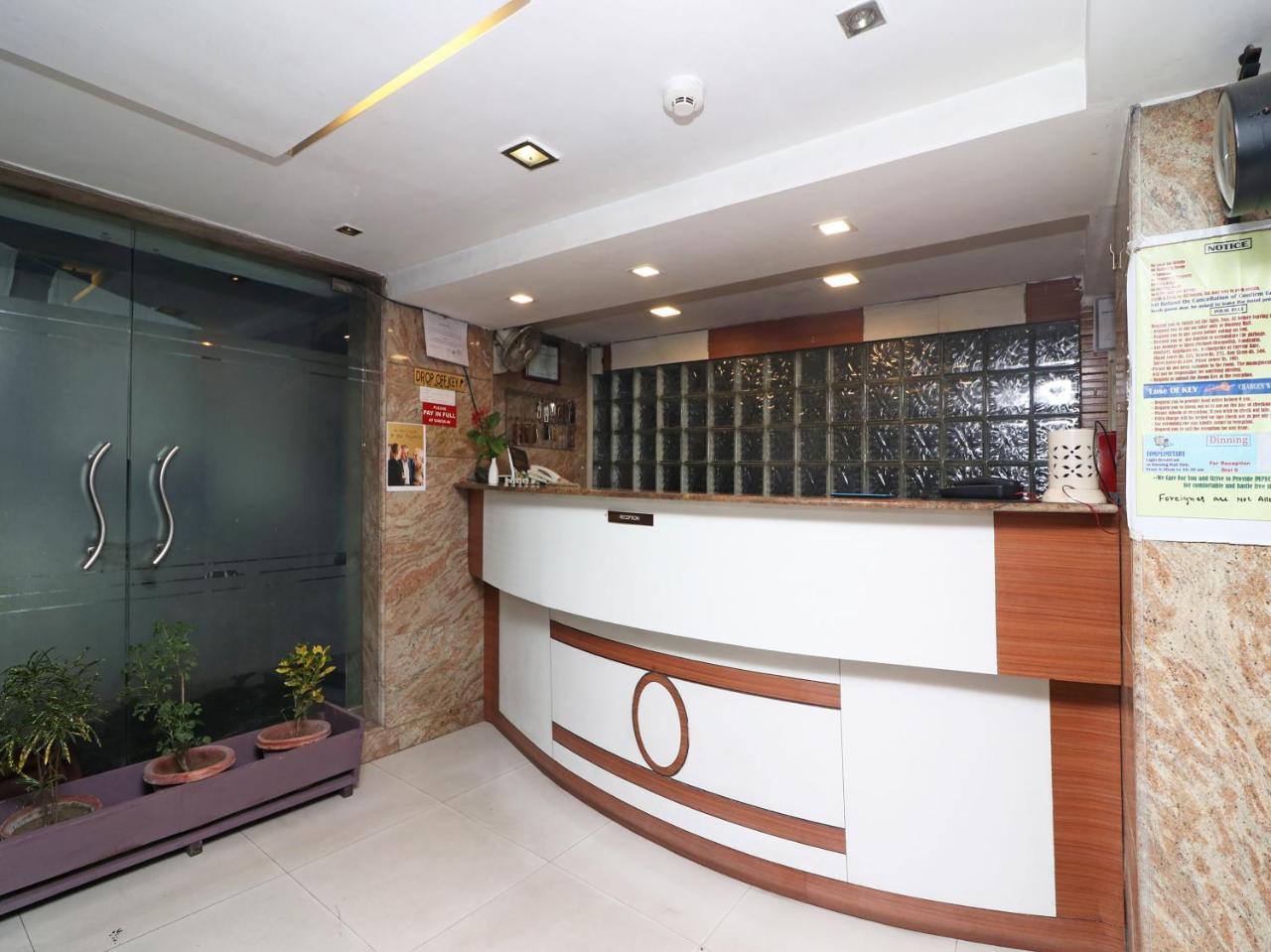 Oyo 2871 Hotel Ratnakar Inn Kalkutta Kültér fotó